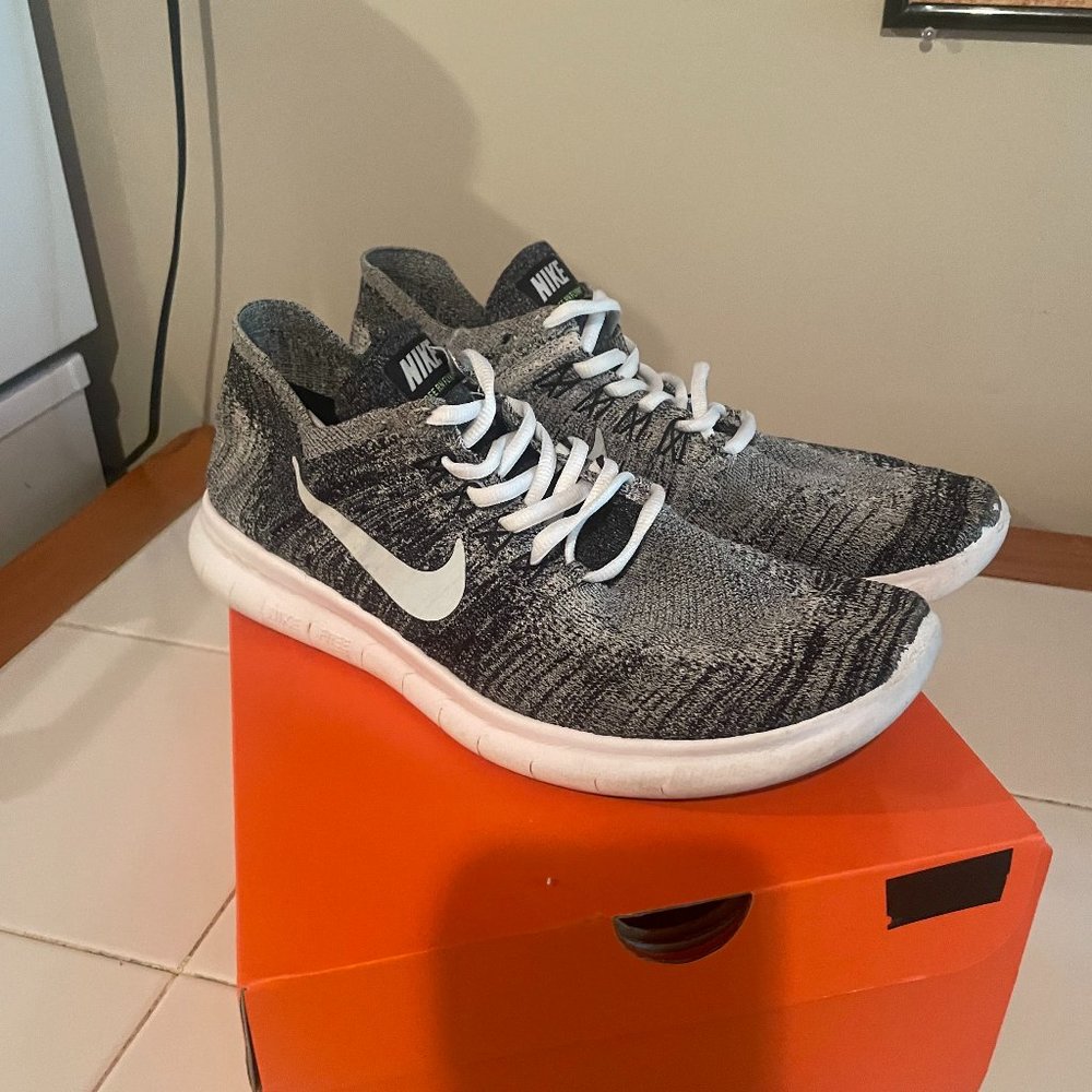 Nike Men’s Free Run Flyknit 2017 Running Shoe
